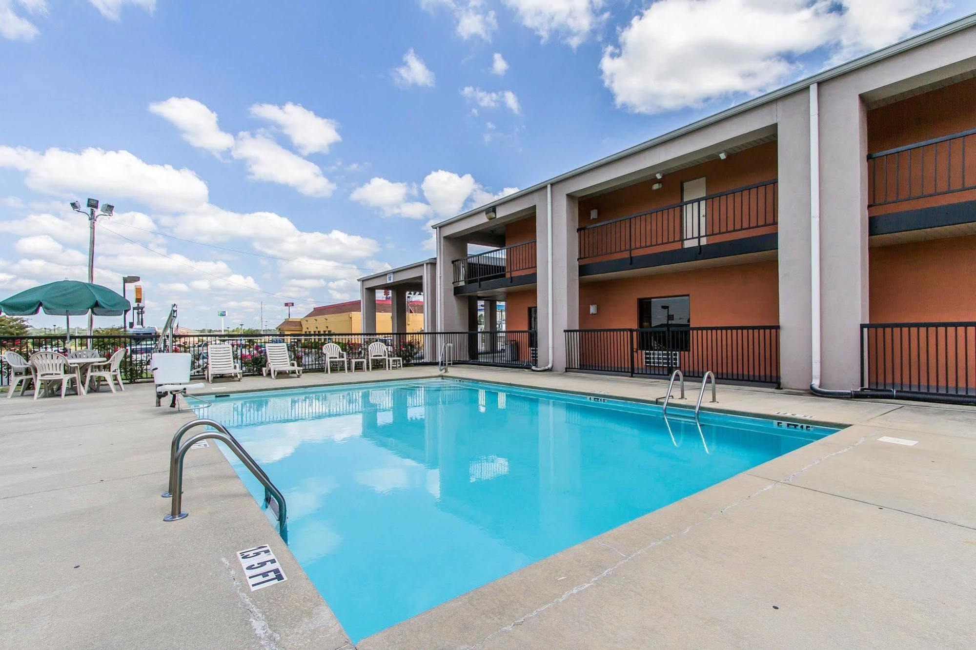 Quality Inn Cullman I-65 Exit 310 Exterior photo